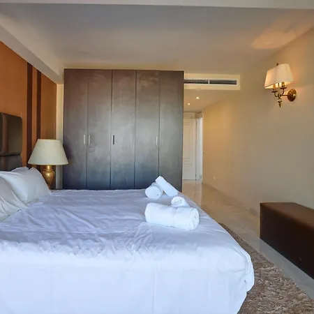 Puerto Banus, Benabola Marbella