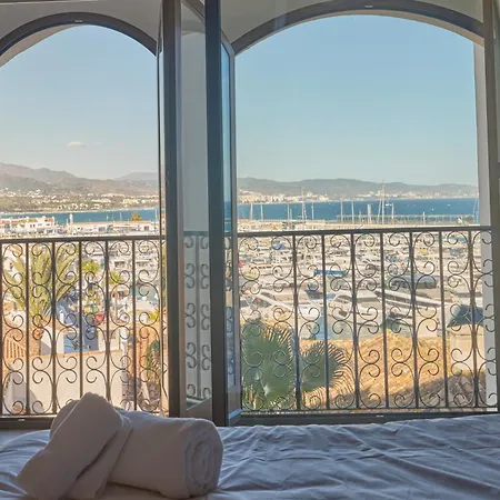 Puerto Banus, Benabola